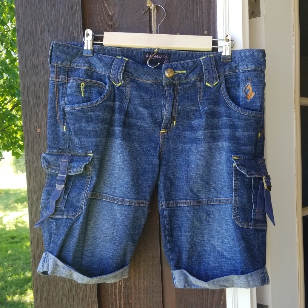 Baby Phat Bermudas